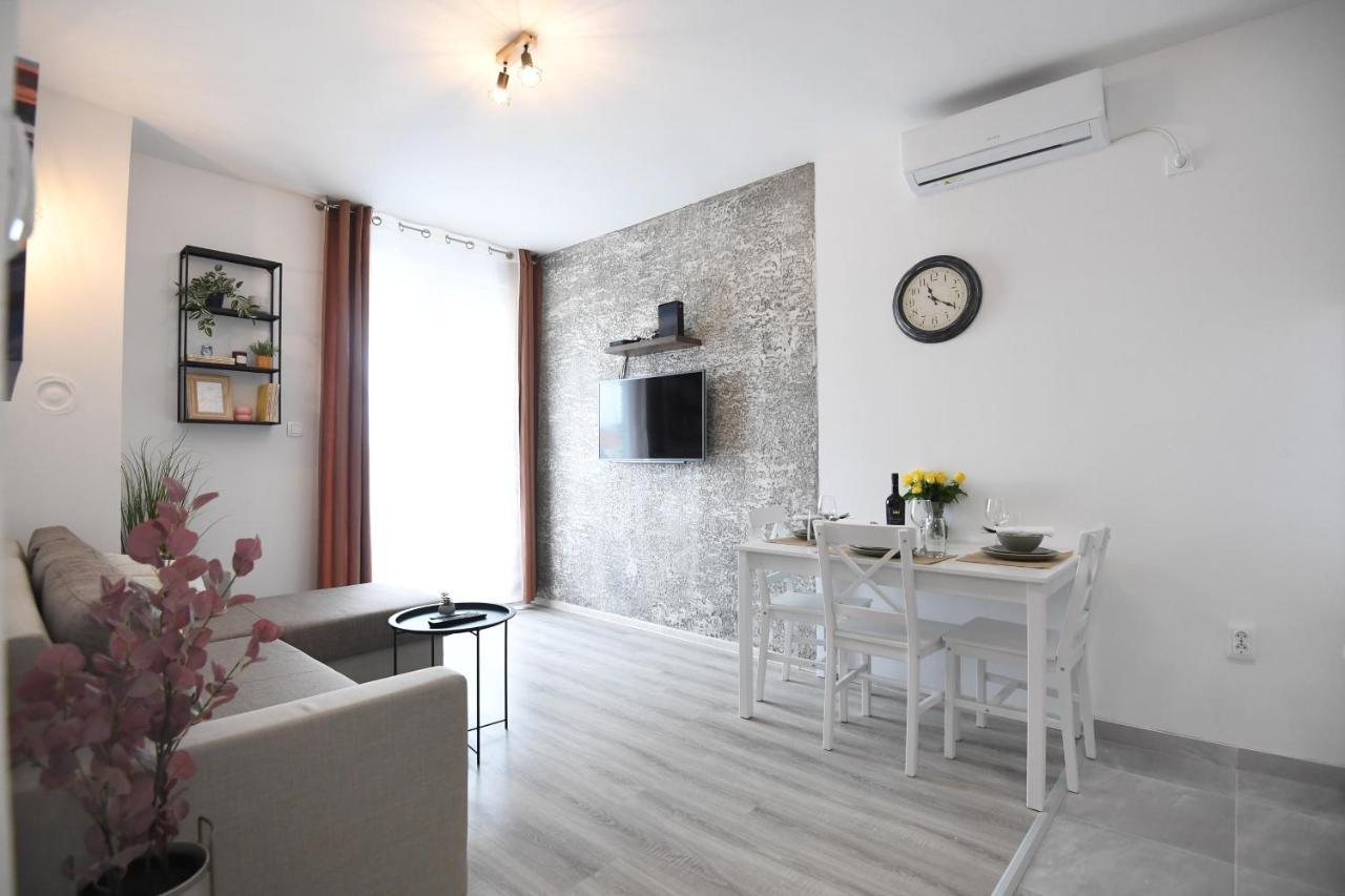 The Grey Apartment Zara Esterno foto